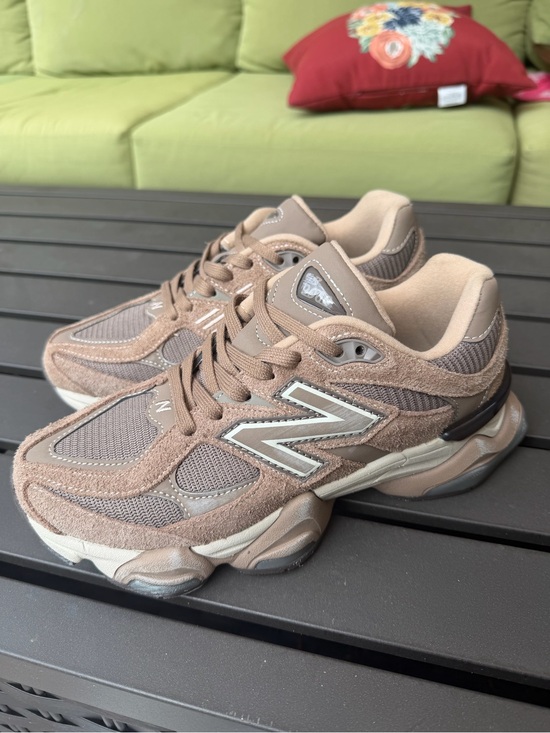 New Balance Shoes - New Balance 9060 Mushroom 8.5